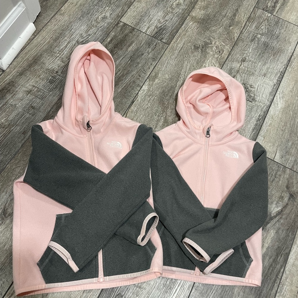 North face girls zip up